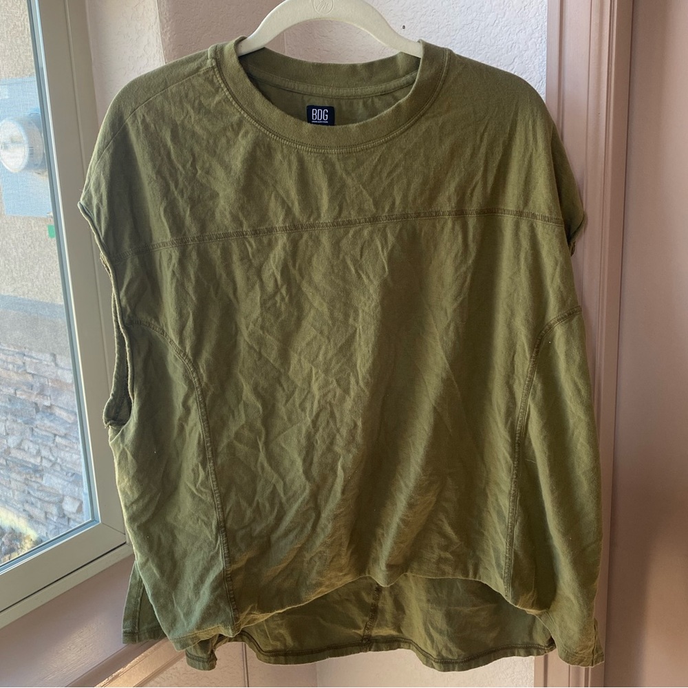 BDG Women’s Boxy Muscle T Shirt